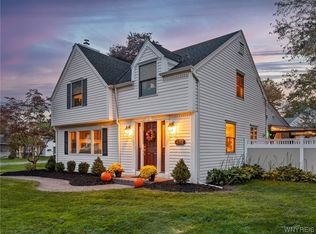 4158 Wildwood Dr, Williamsville, NY 14221