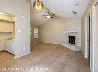 400 Yucca Dr APT A, Round Rock, TX 78681