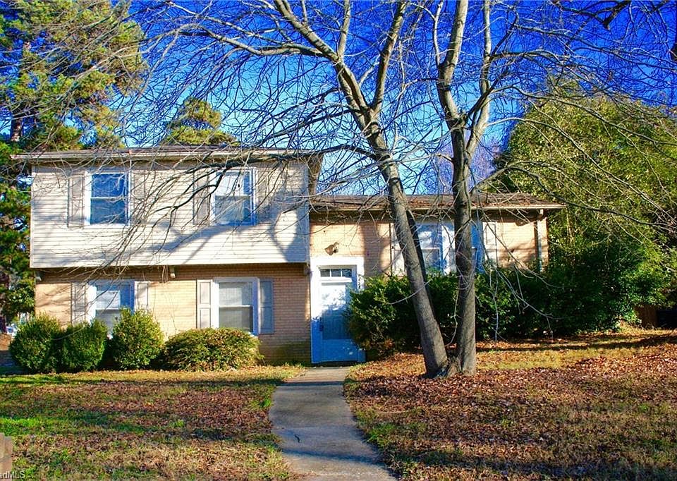 1st image of 1424 Larchmont Dr