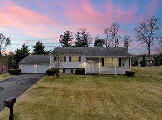 36 Sherwood Dr, North Haven, CT 06473