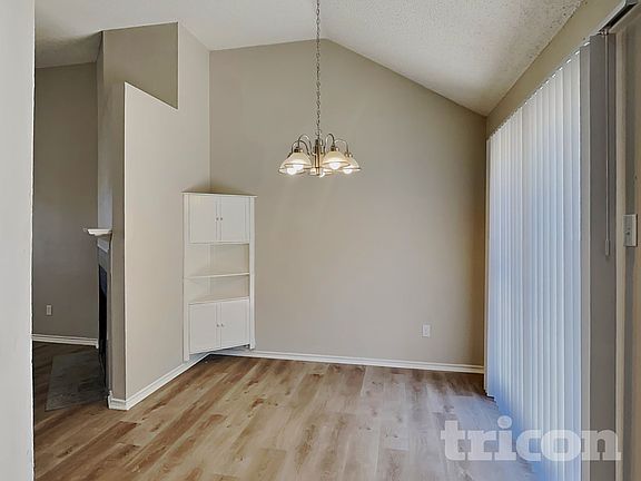 5th image of 1414 Glenwillow Dr