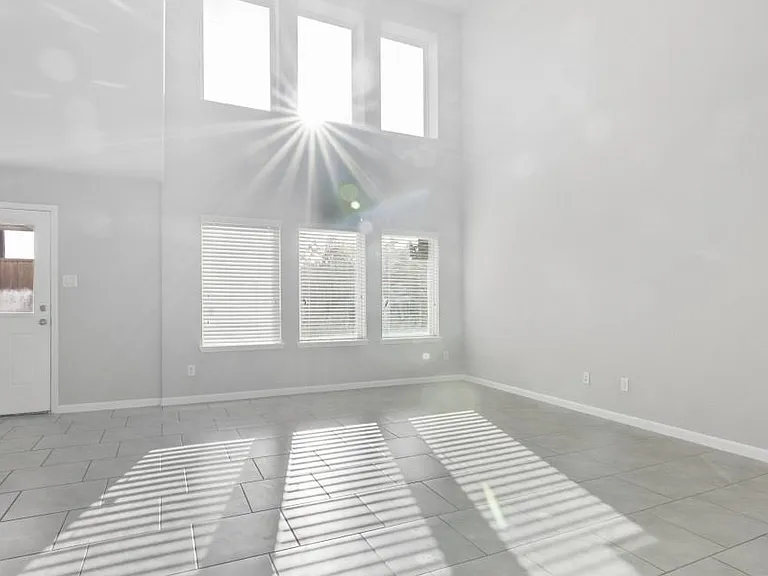 3931 McDonough Way — Photo 5