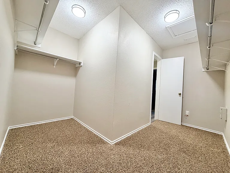 10107 Sunset Pl — Photo 16