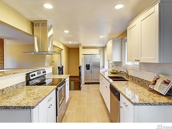 3rd image of 20412 12th Pl S