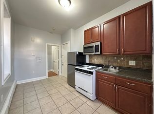 608 8th St #12L, Union City, NJ 07087