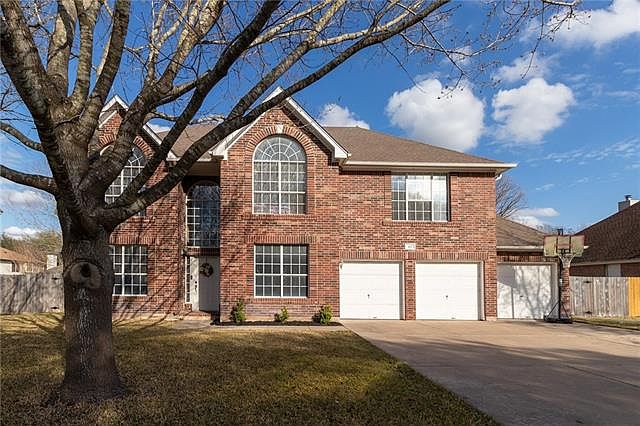 1st image of 411 Thunderbay Dr