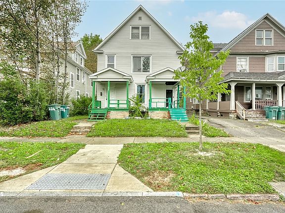 2nd image of 224 Cedarwood Ter