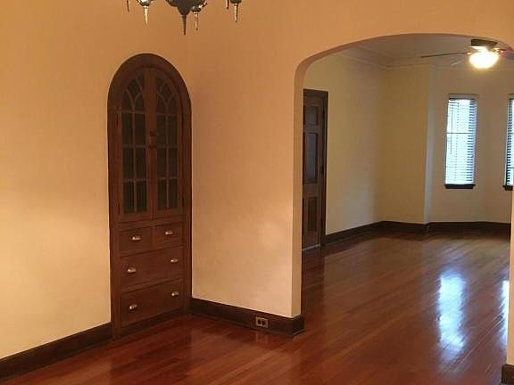 3rd image of 3311 Pine St APT 2