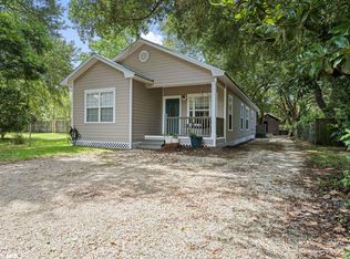 729 E 24th Ave, Gulf Shores, AL 36542
