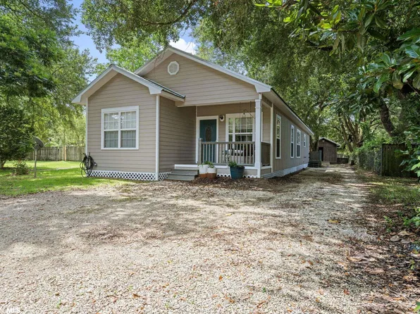 729 E 24th Ave, Gulf Shores, AL 36542