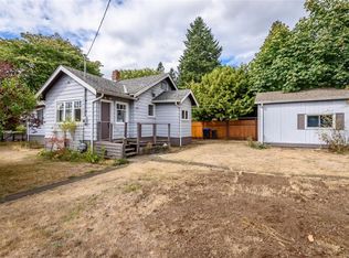 378 Harmston Ave, Courtenay, BC V9N 2W9