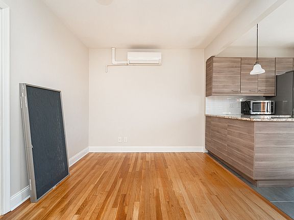 3rd image of 20-33 31st St #2