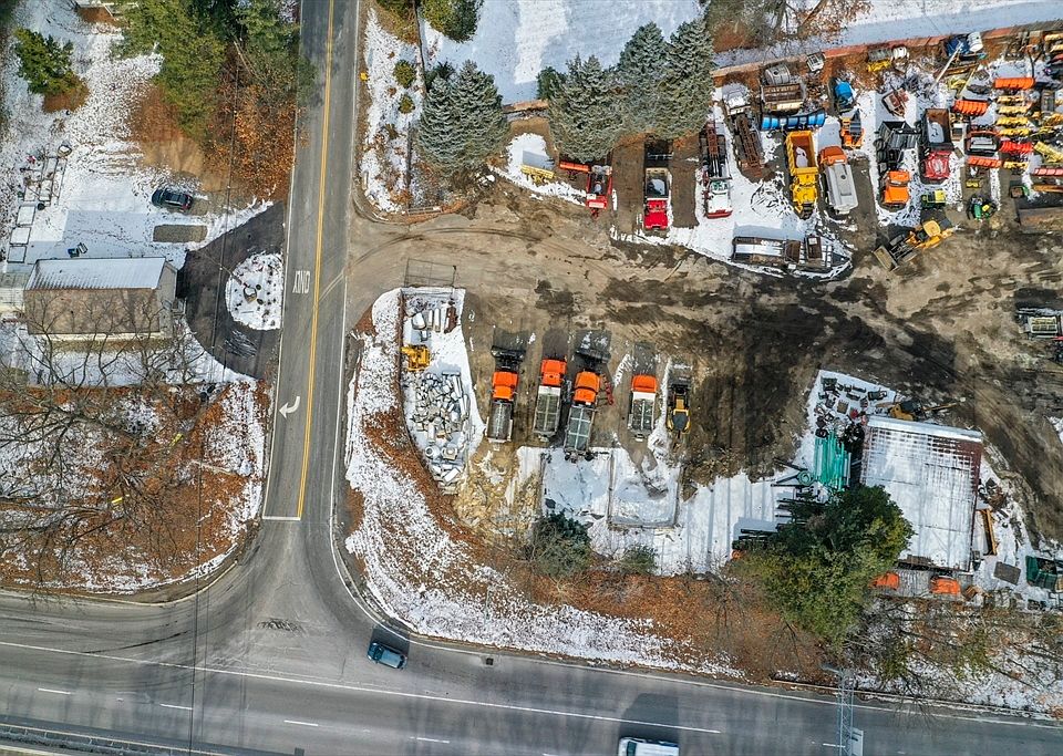 1st image of 2 Abbott Ave