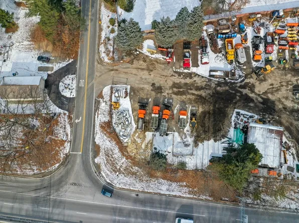 2 Abbott Ave, Leominster, MA 01453