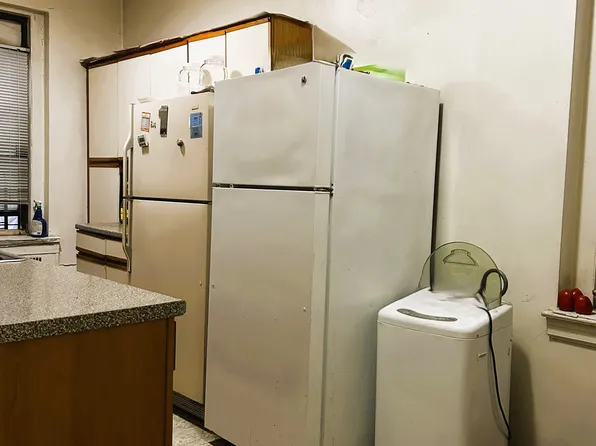 41-09 41st Street image 17 of 29