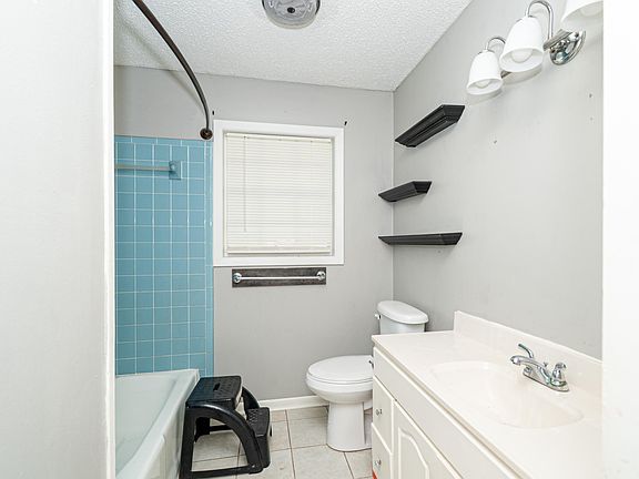 5th image of 167 McKnight Dr