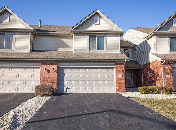 3rd image of 8252 W Pecan Pl