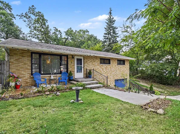 3895 Burlingame Ave SW, Wyoming, MI 49509