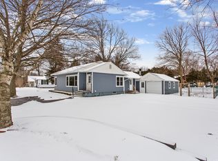 1824 Waverly Ave, Grand Haven, MI 49417