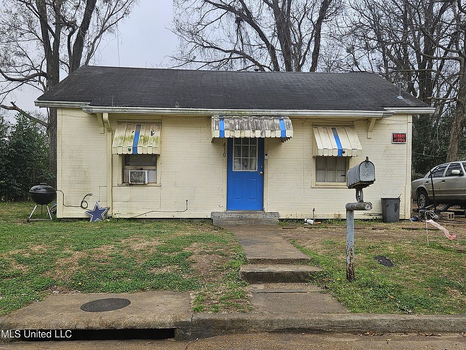 1st image of 410 W Woodlawn Ave