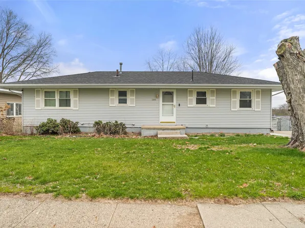700 S 2nd St, Carlisle, IA 50047