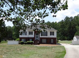3305 Stone Lea Dr, Oxford, GA 30054