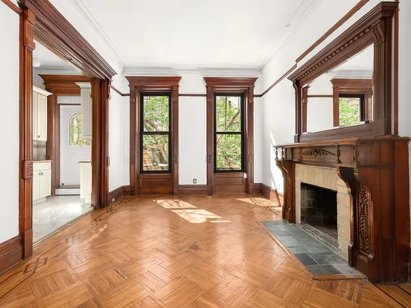 420 8th St, Brooklyn, NY 11215