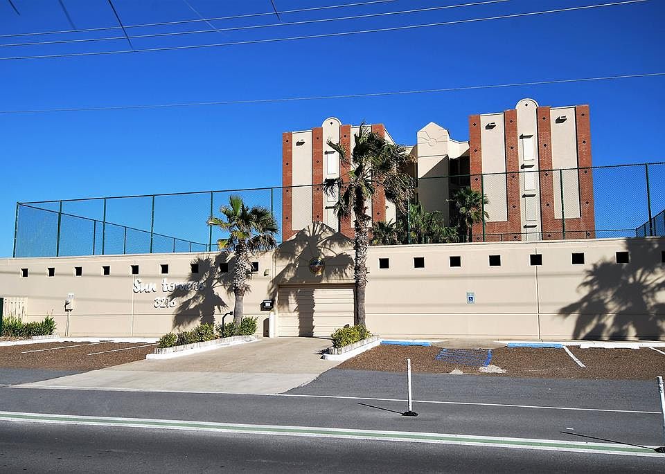 1st image of 3216 Gulf Blvd Unit 102