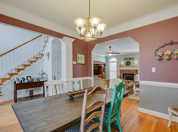 5th image of 462 Stone Creek Dr