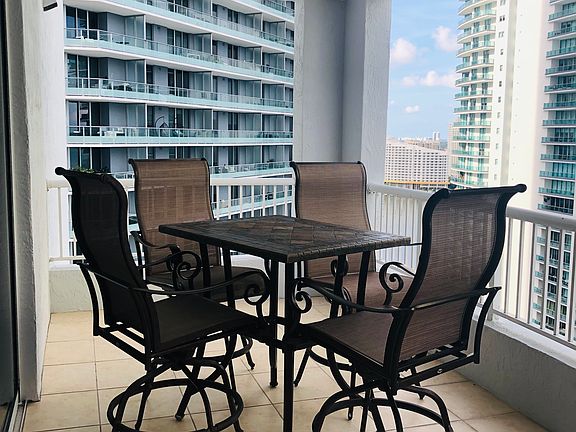 3rd image of 170 SE 14th St APT 2602