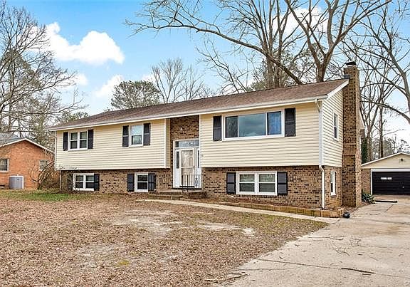 2nd image of 15005 Horseshoe Bend Dr