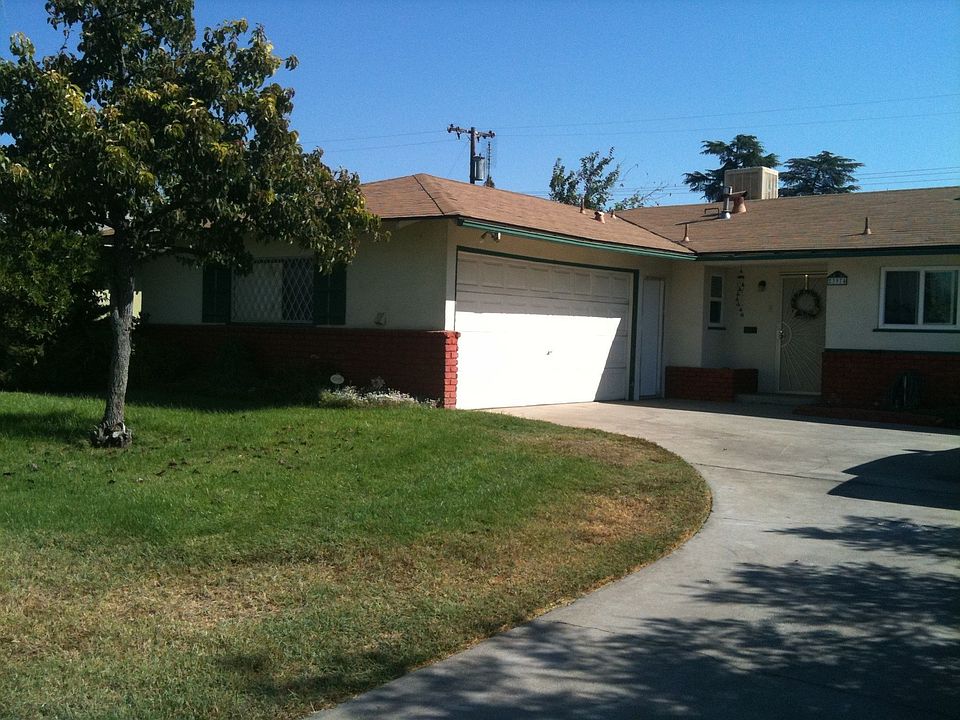 3974 Millbrook Ave. Fresno