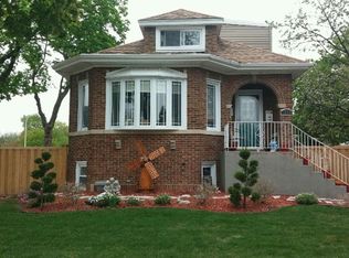1556 Norfolk Ave, Westchester, IL 60154