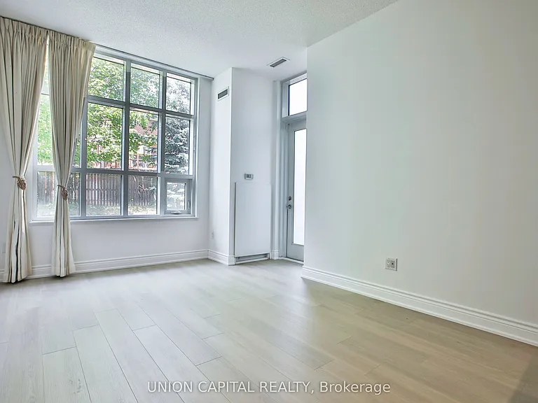 2396 Major Mackenzie Dr #108 — Photo 8