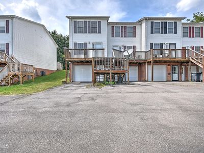 49 Tulip Grove Cir APT 6, Bristol, TN, 37620