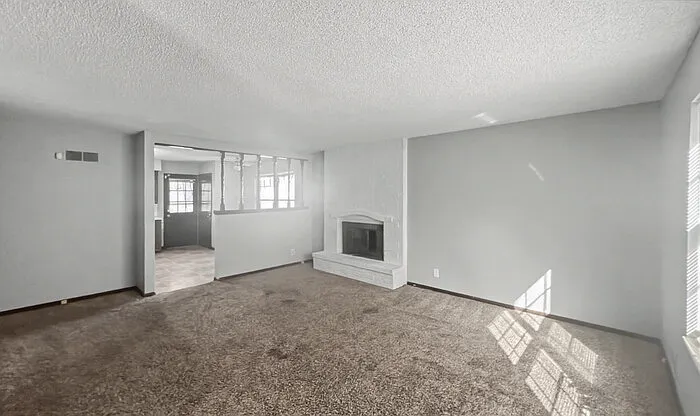 2356 S Crysler Ave — Photo 5