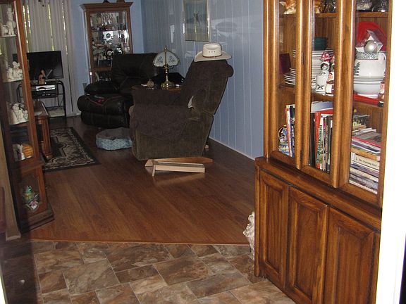 Dining room to living room