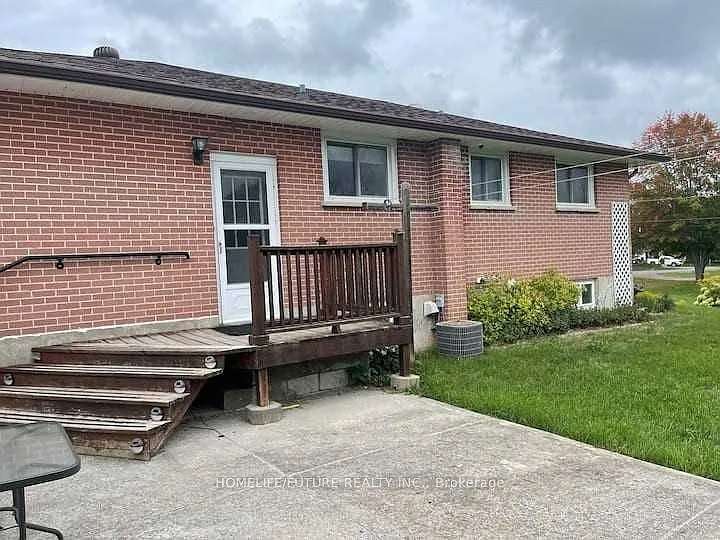 35 Barry Rd — Photo 21