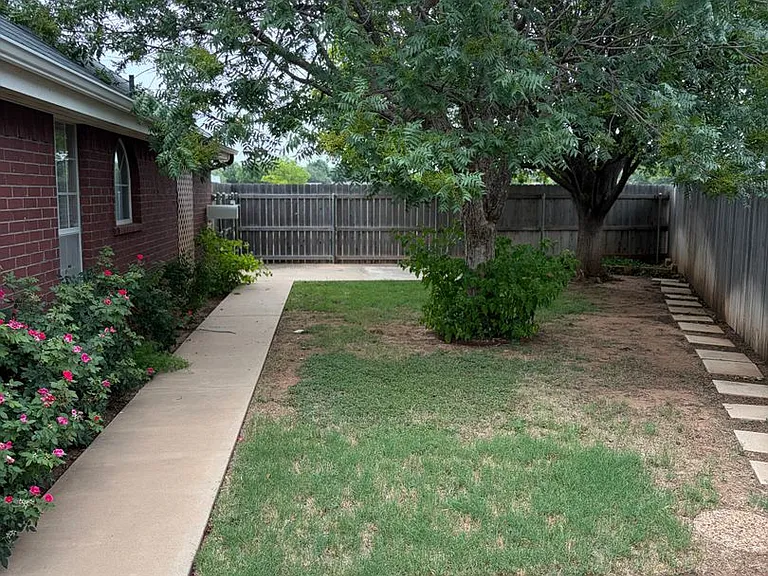4343 Garden Grove Ln — Photo 19