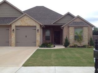 4411 W Canopy Meadows Dr, Rogers, AR 72758
