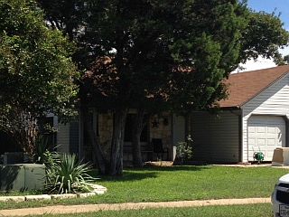2nd image of 506 Twin Oak Trl