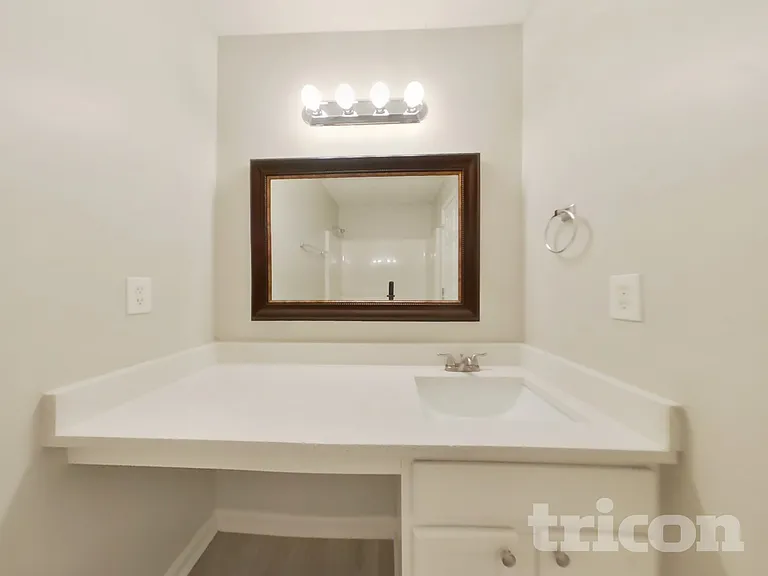 113 Colt Ln — Photo 12