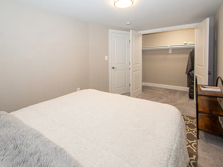11 Arthur Dr W — Photo 10