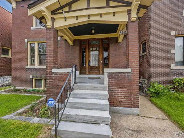5911 Degiverville Ave, Saint Louis, MO 63112