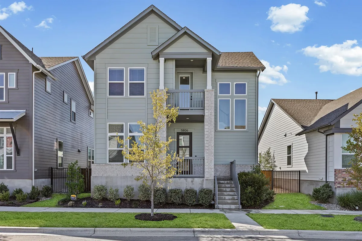 Building Photo - 5806 Rangeland Rd