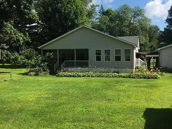 4th image of 5 Bradley Ave