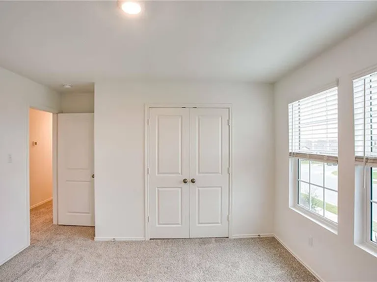 204 Coventry Dr — Photo 26