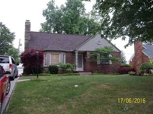 2615 Eastmoreland Dr, Oregon, OH 43616