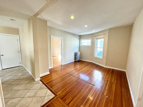 5th image of 25A Sudan St #3