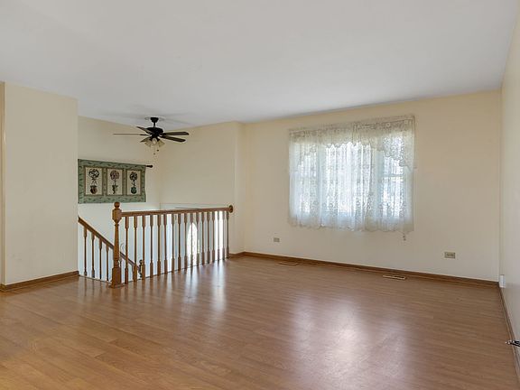 4th image of 1446 Van Meter Dr